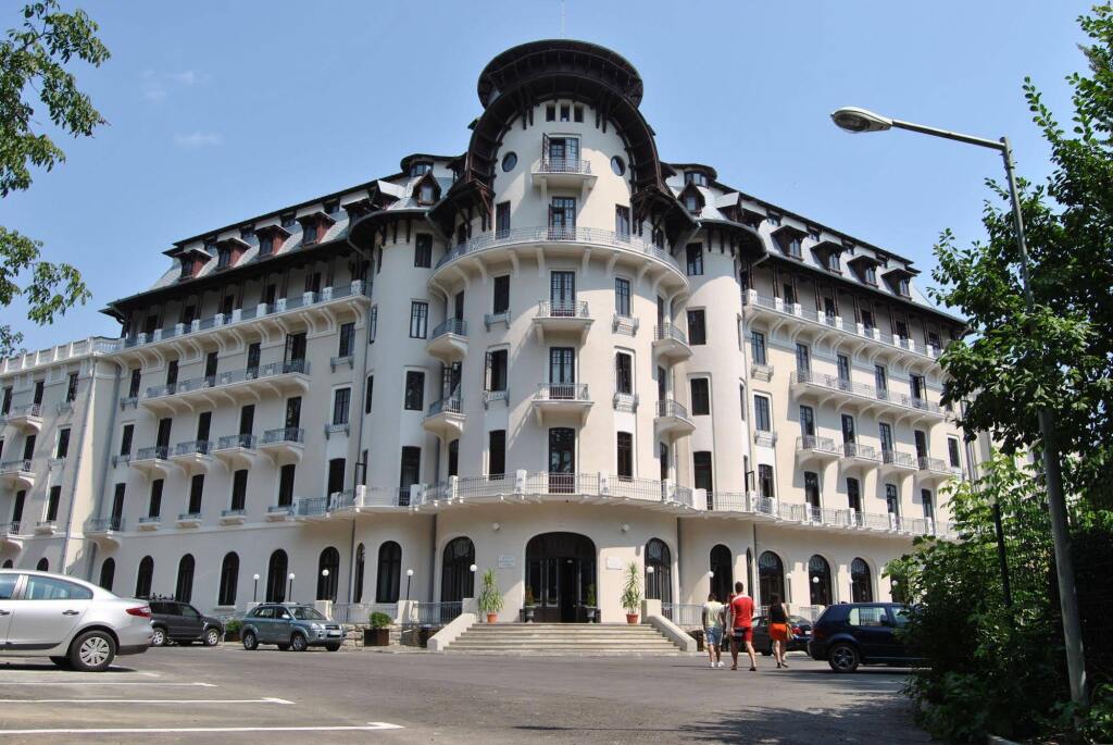 Hotel Palace - 251