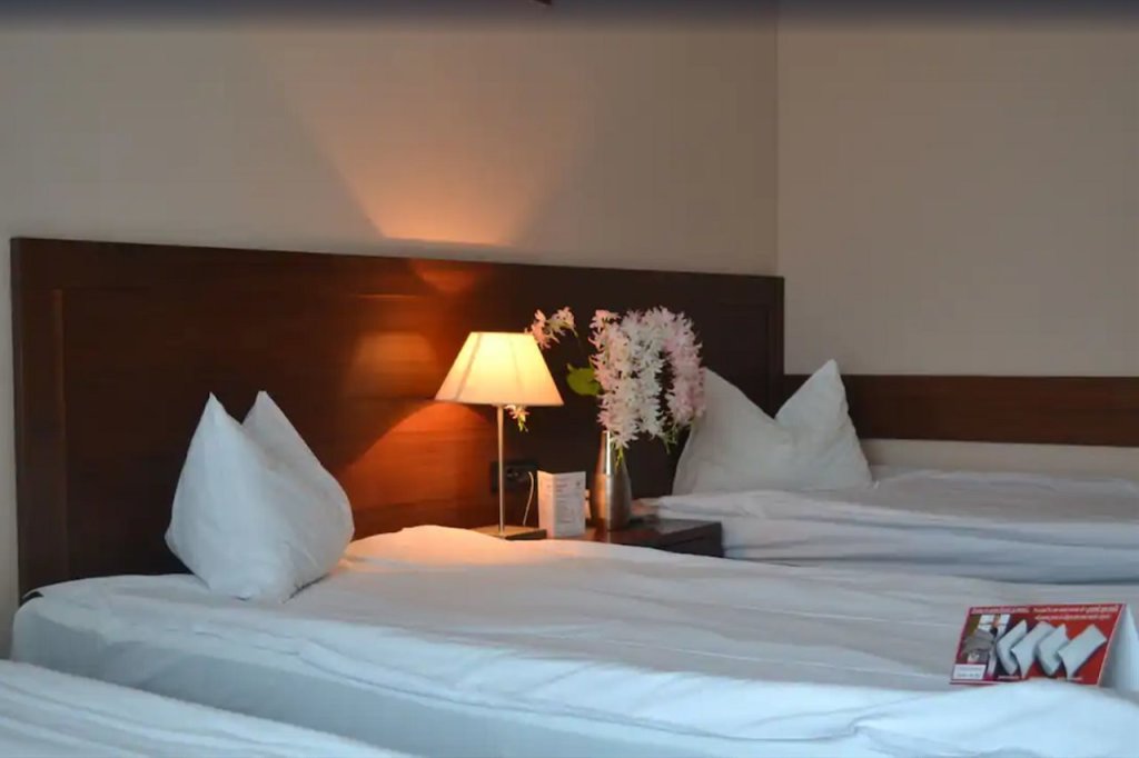 Hotel Phoenicia Express - 287
