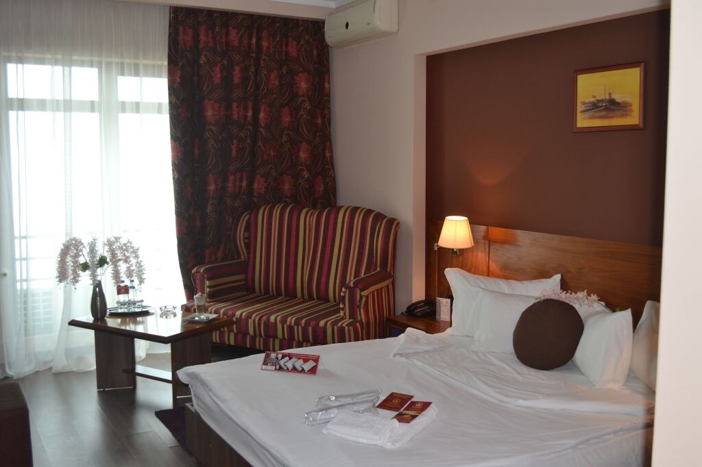 Hotel Phoenicia Express - 238