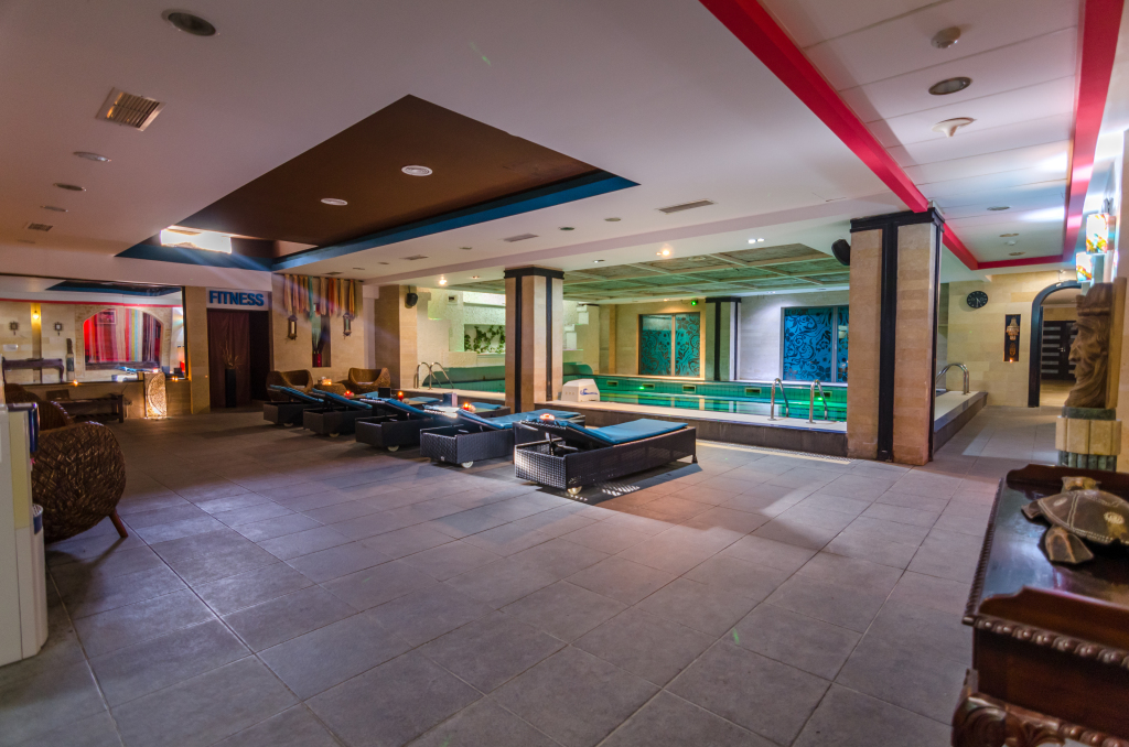 Hotel Phoenicia Express - 698