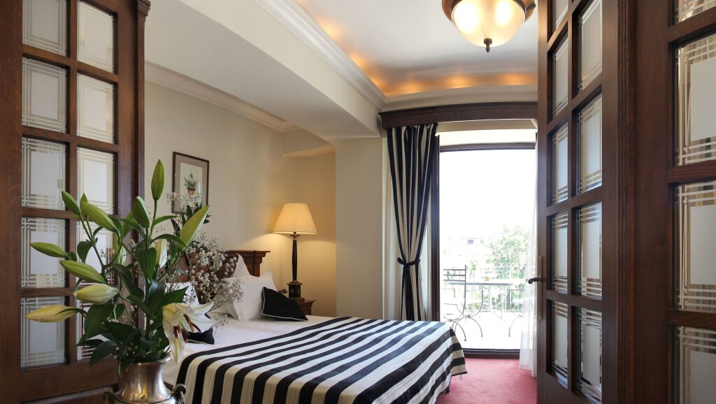 Arc de Triomphe by CityBookings - 697