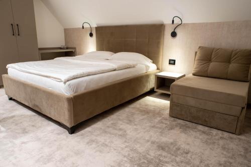 Hotel Roman Maramures - 560