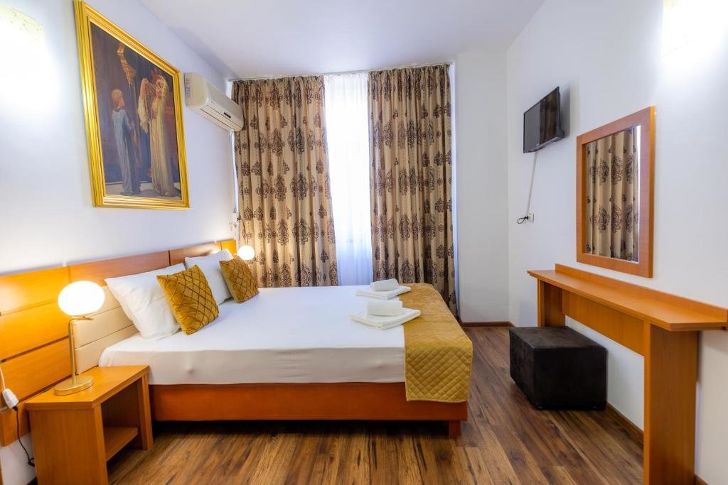 Hotel Sir Lujerului - 718