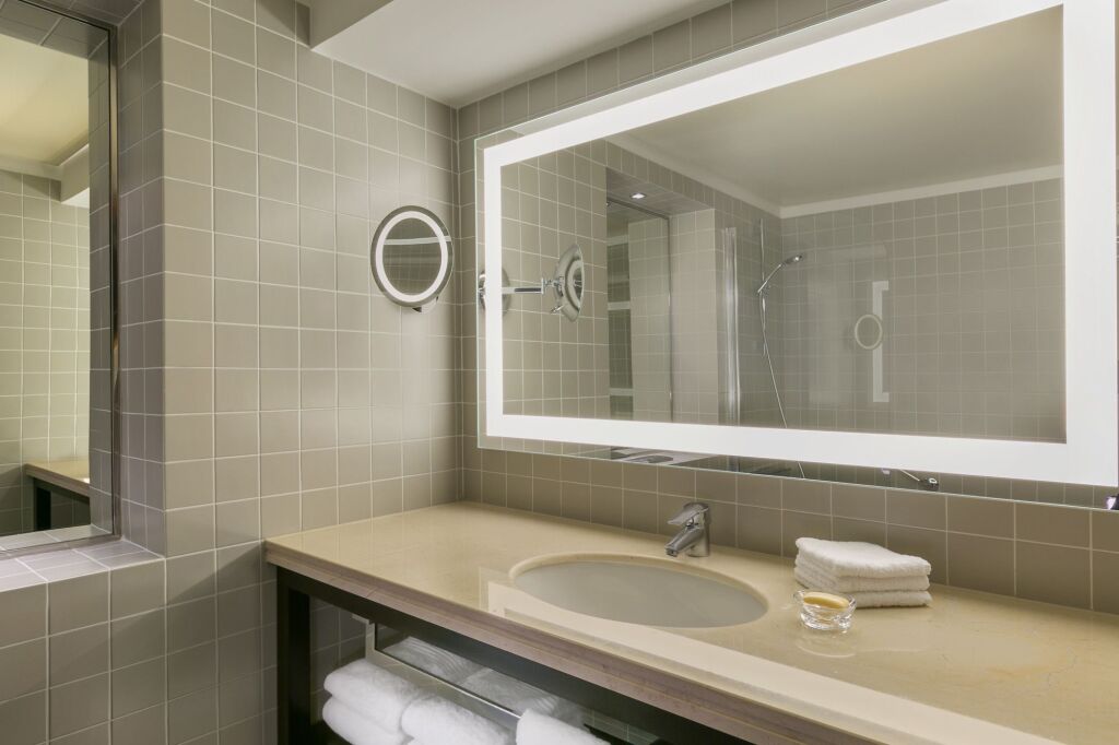 Sheraton Bucharest Hotel - 895