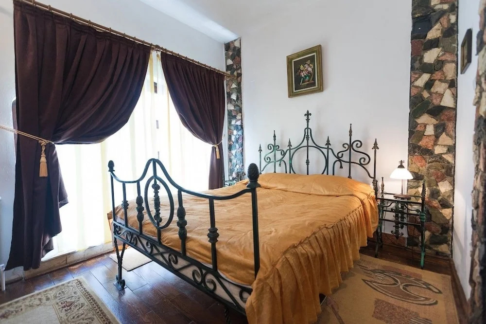 Hunter Prince Castle Hotel - 798