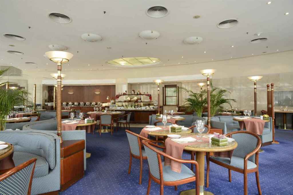 Grand Hotel Bucharest - 402