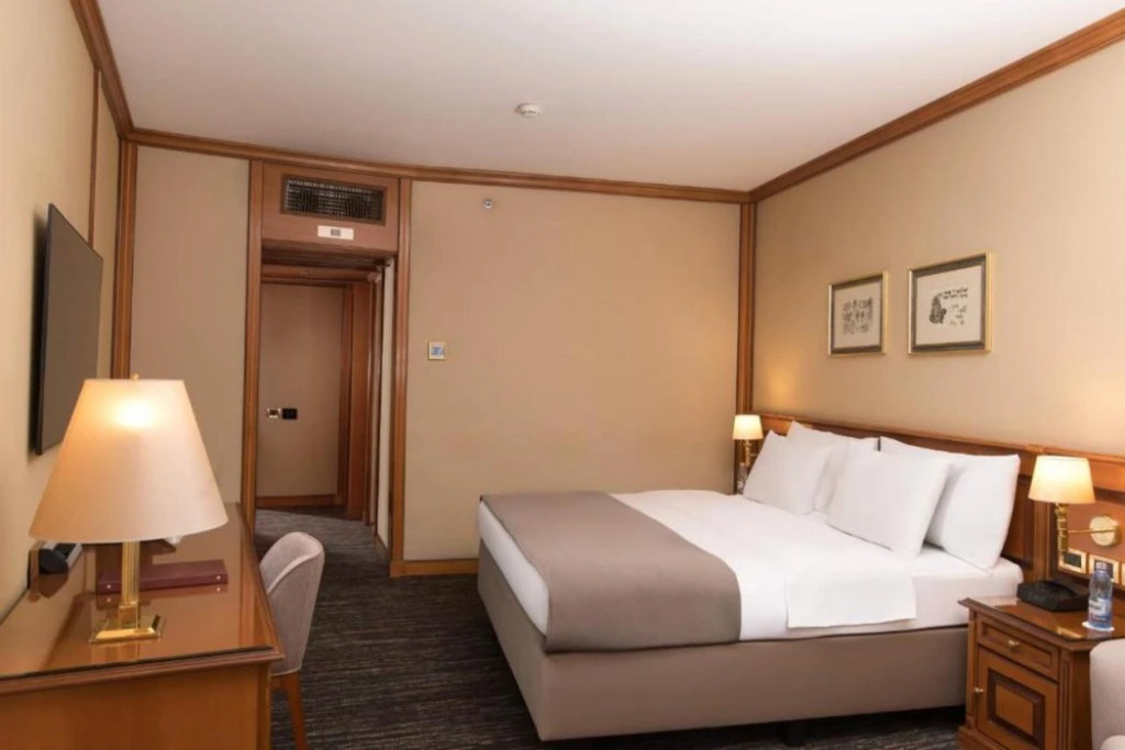 Grand Hotel Bucharest - 436