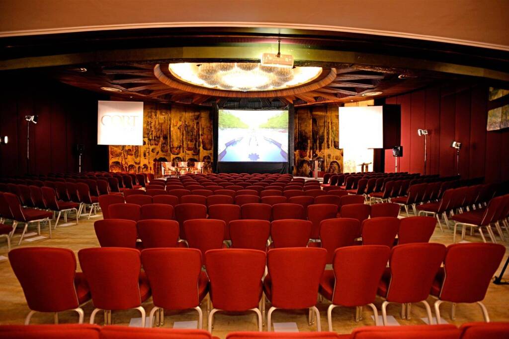 Grand Hotel Bucharest - 325