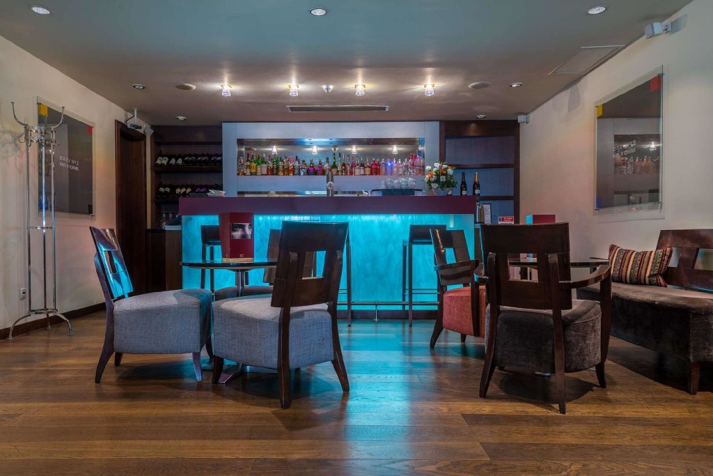 Peakture Hotel Bucharest - 555