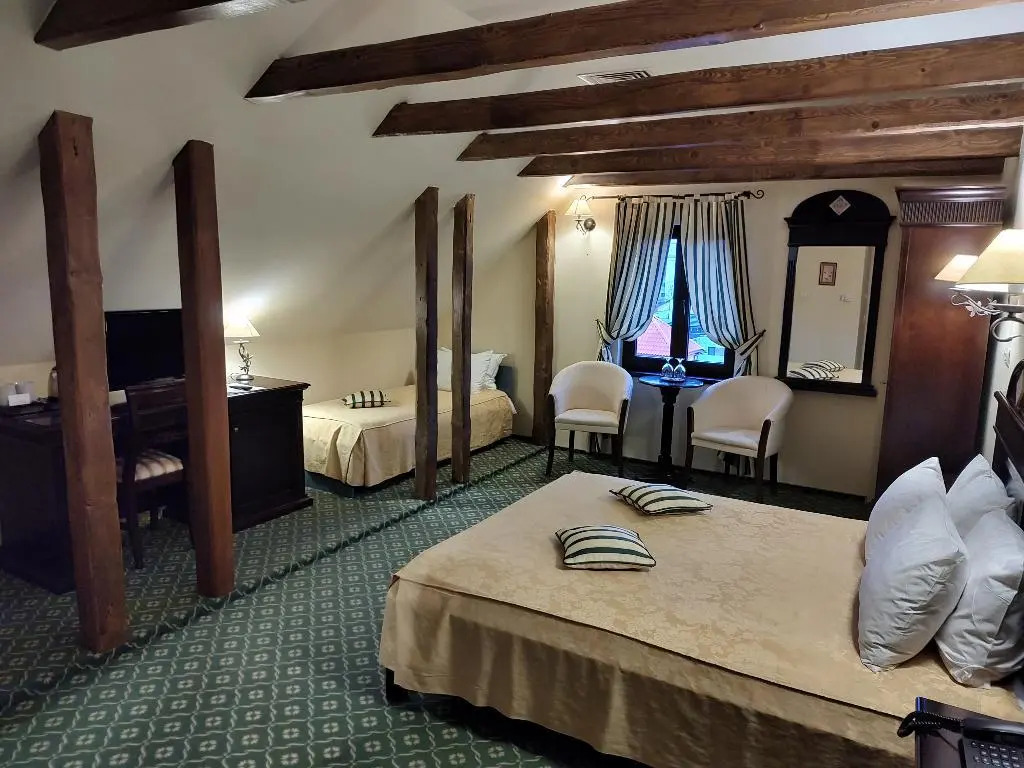 Hotel Koronna - 425