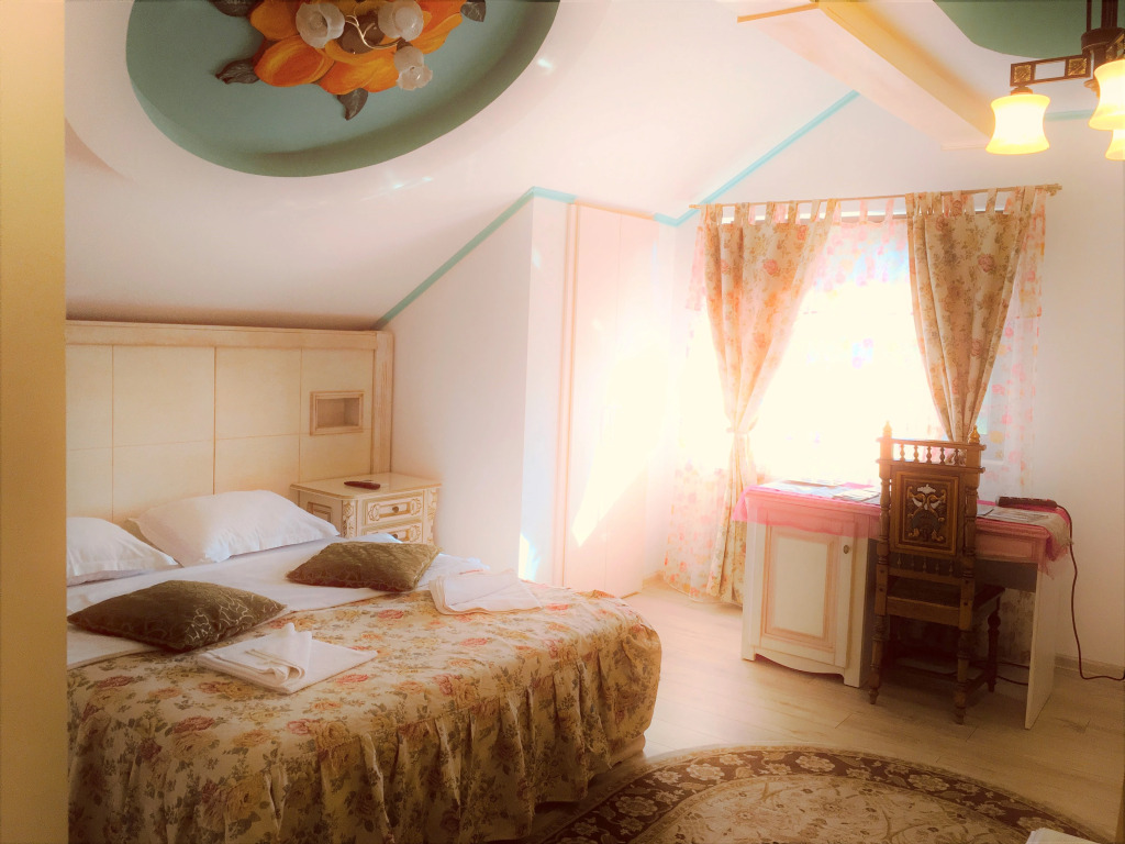 Leaganul Bucovinei Guest House - 704