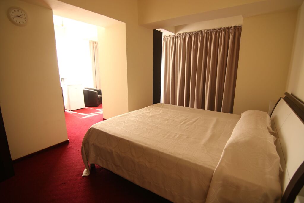 Lina Hotel - 972