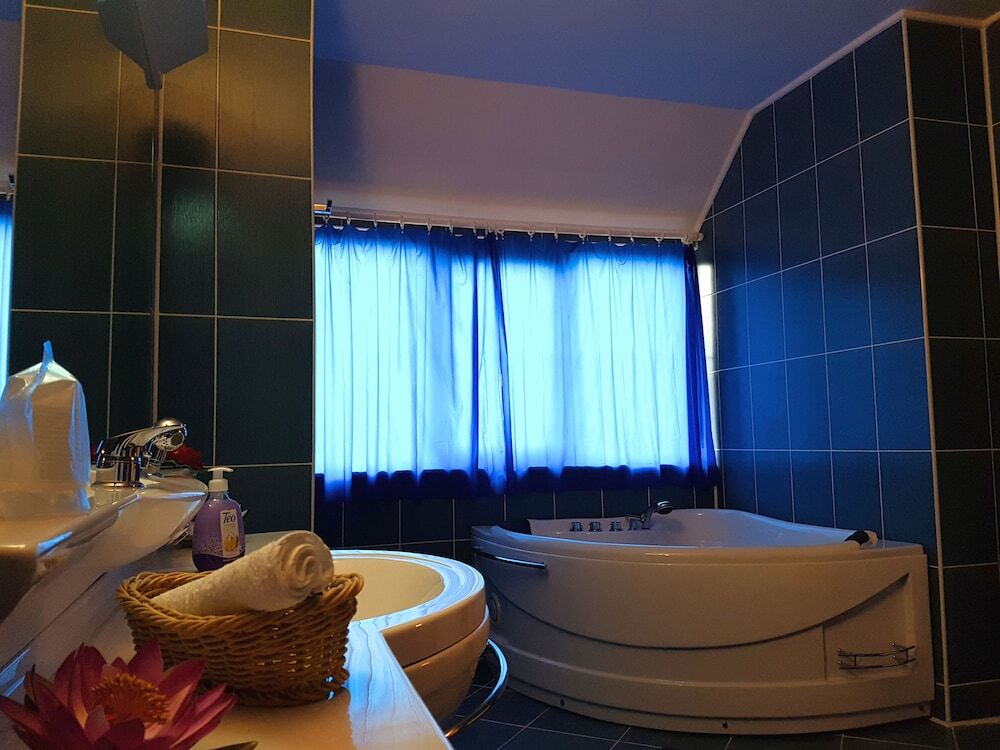 Liz Residence - 341