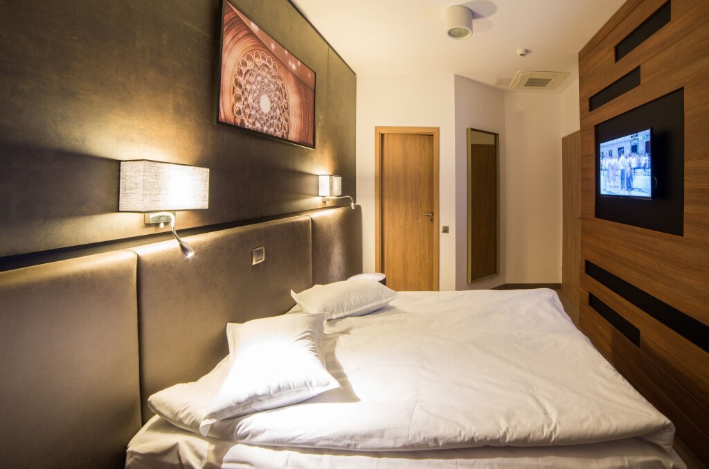 Lux Divina - 708
