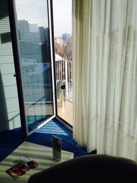 Marshal Garden Hotel - 373