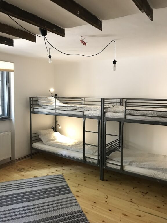Passpartout Hostel - 989