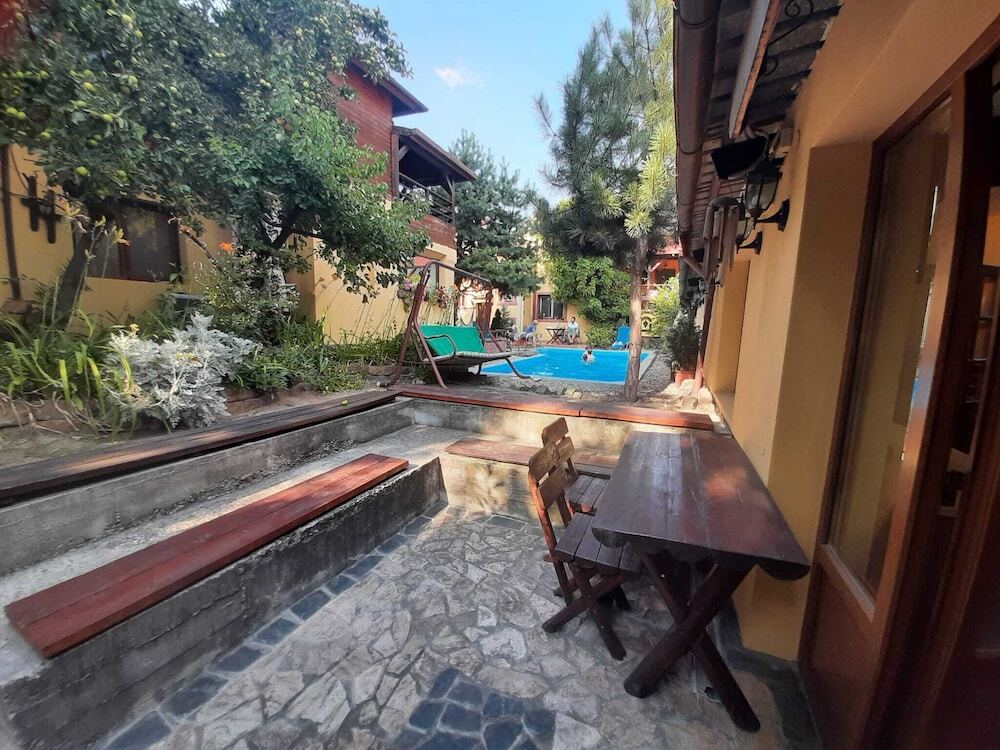 Pension Casa Mica - 386