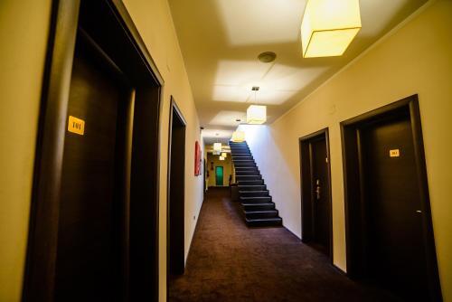 C Pub & Accommodation - 857