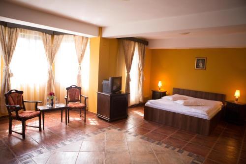 Lavric Bistro Pension - 65