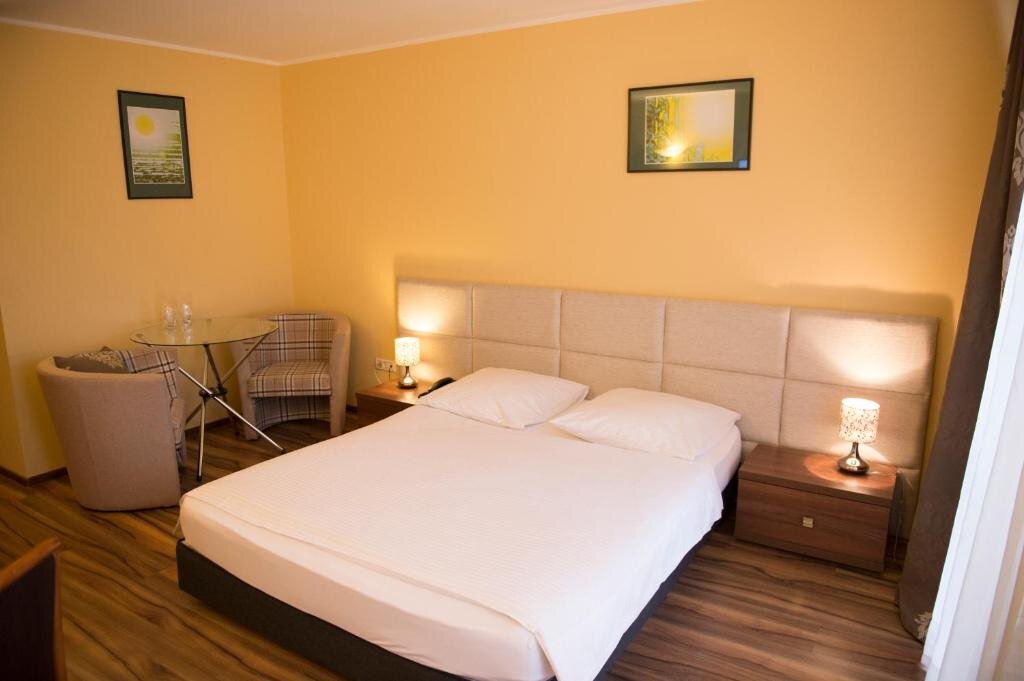 Perla Hotel - 820