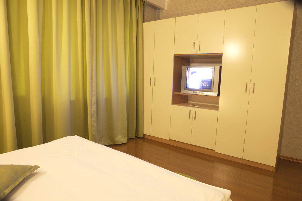 Phoenicia Suites - 894