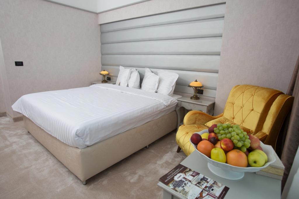 Phoenicia Grand Hotel - 408