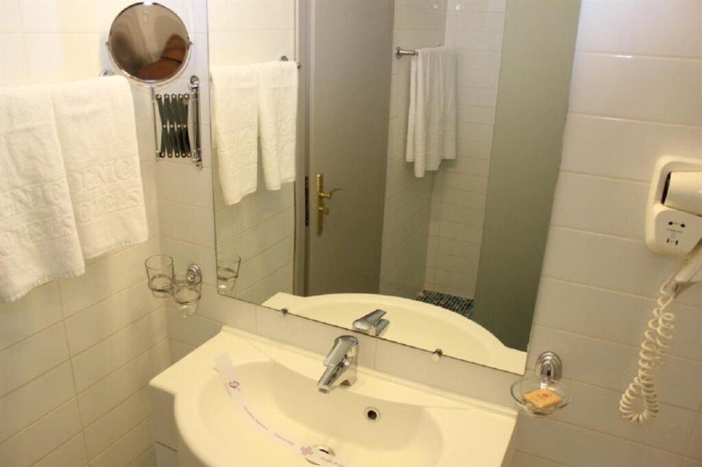 Phoenicia Grand Hotel - 621