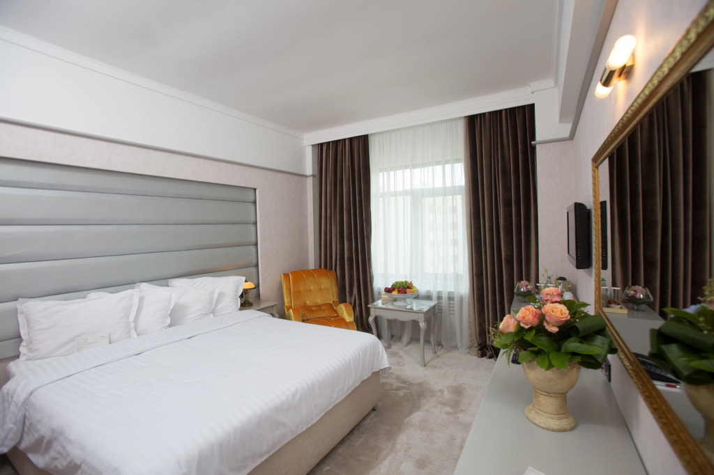 Phoenicia Grand Hotel - 464