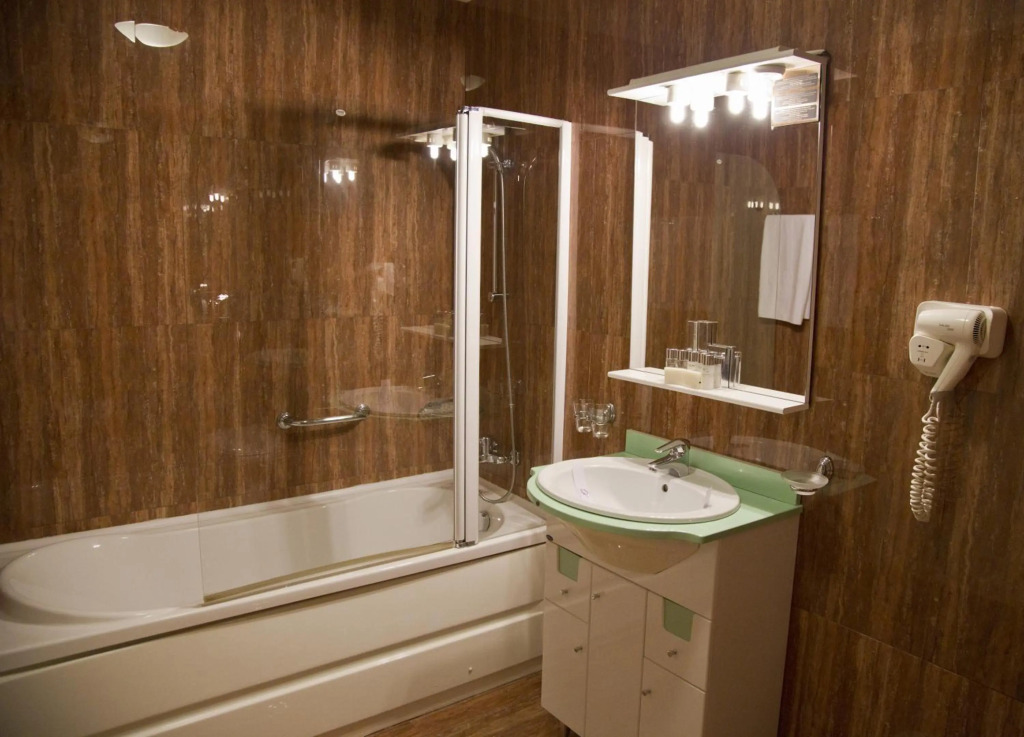 Phoenicia Grand Hotel - 224