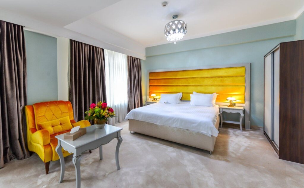 Phoenicia Grand Hotel - 324