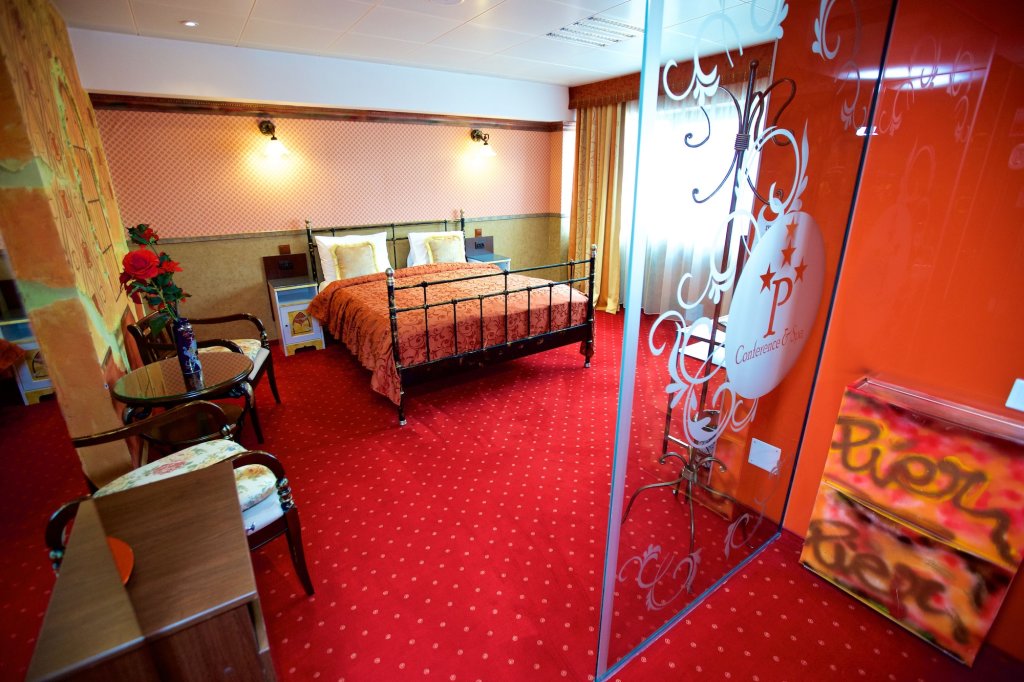 Grand Pier Hotel Old Town - 641