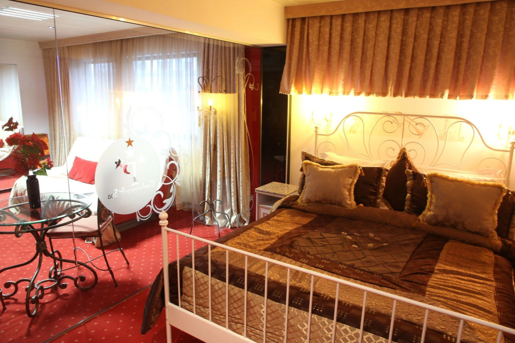 Grand Pier Hotel Old Town - 434