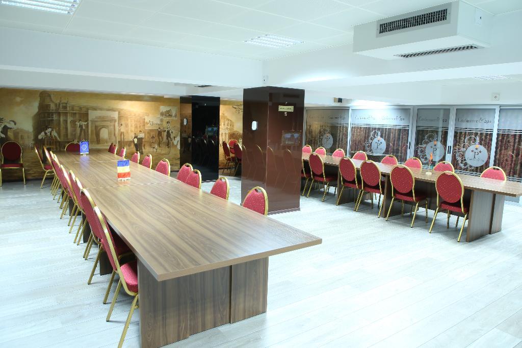 Grand Pier Hotel Old Town - 871