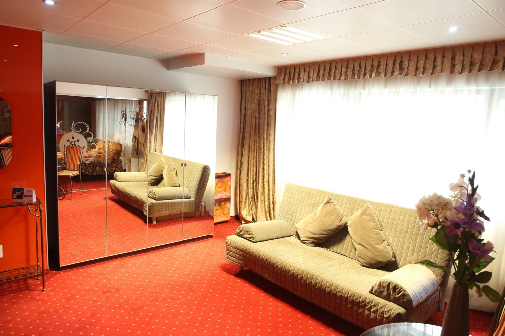 Grand Pier Hotel Old Town - 340