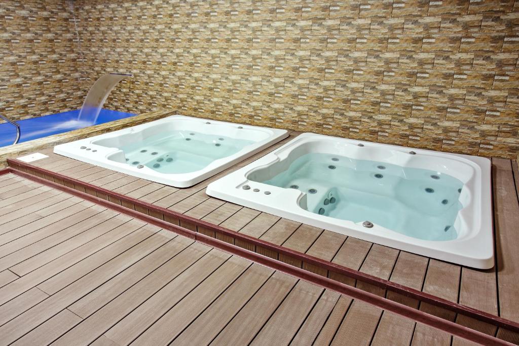 Premium Wellness Institute - 492