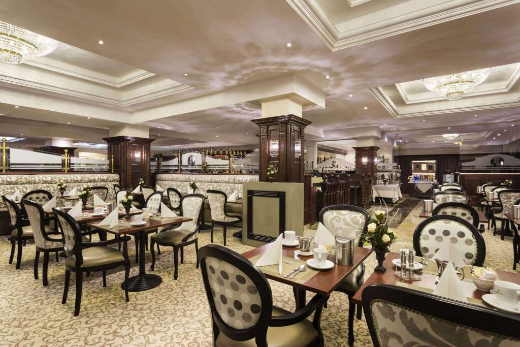 Ramada Hotel & Suites by Wyndham Bucharest North - 910
