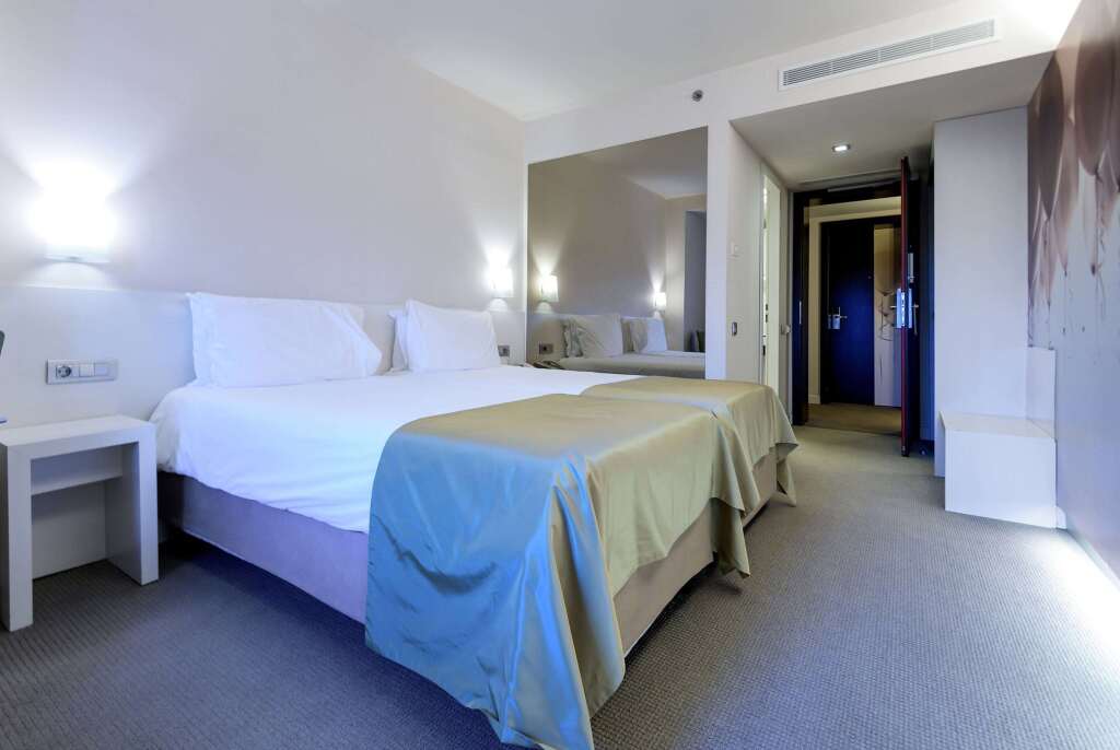Ramada Plaza by Wyndham Bucharest Convention Center - 242
