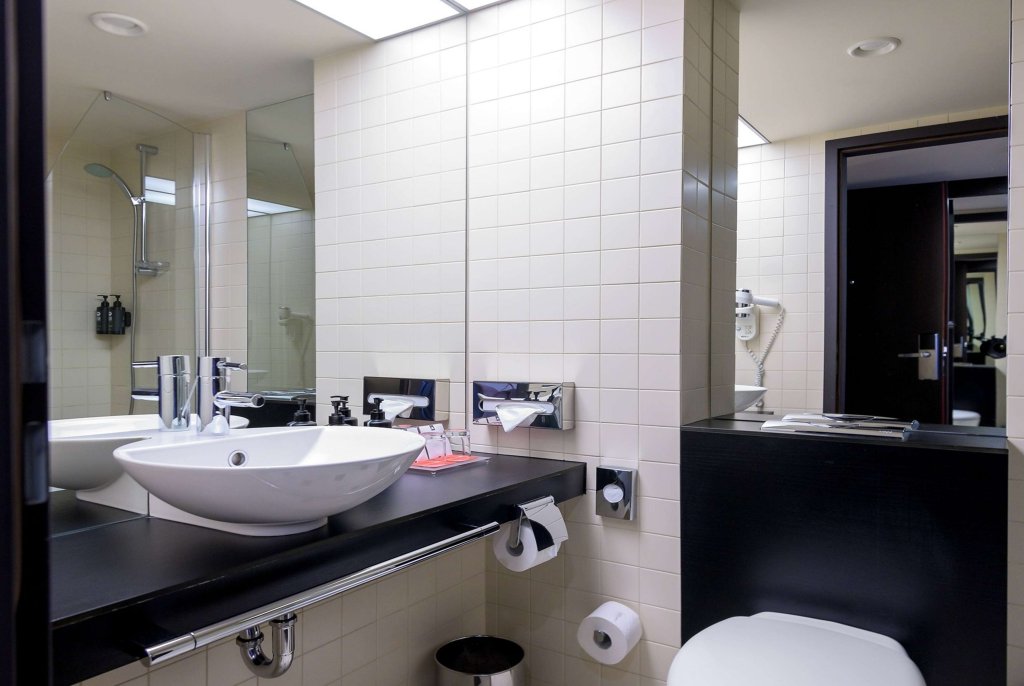 Ramada Plaza by Wyndham Bucharest Convention Center - 785