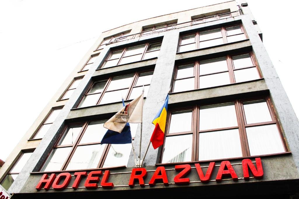 Hotel Razvan - 100