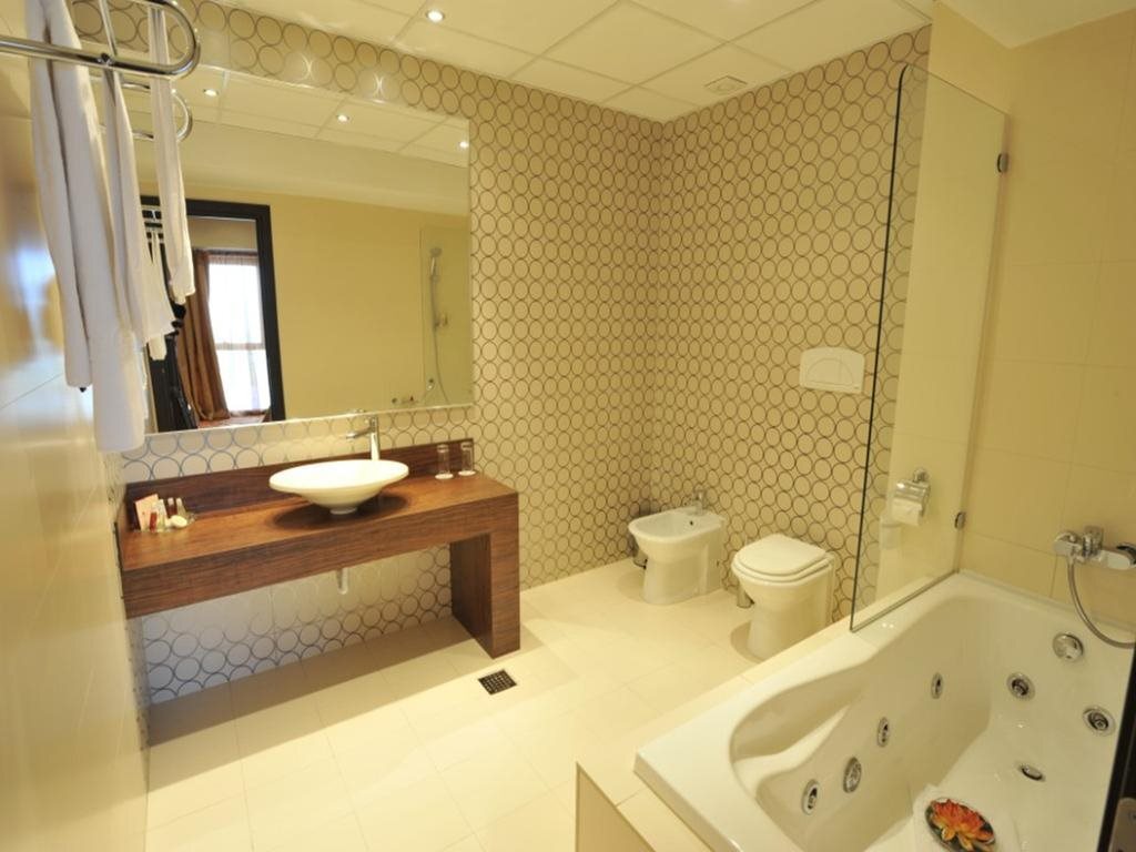 RIN Grand Residence - 232