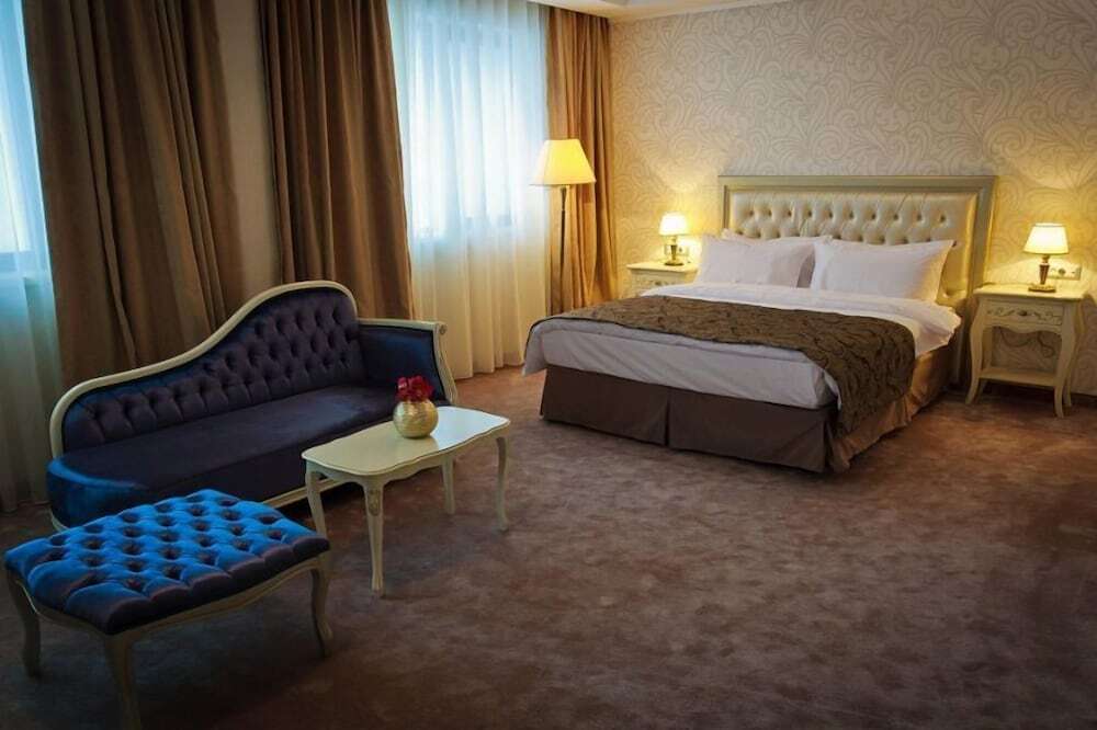 Hotel Roman By Dumbrava Business Resort - 645