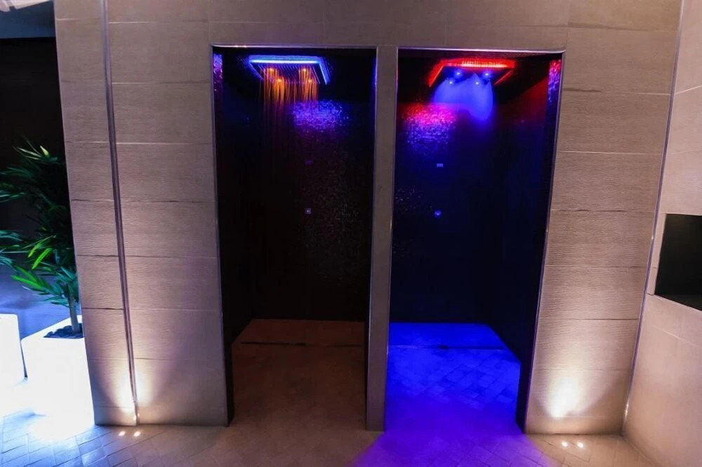 Hotel Roman By Dumbrava Business Resort - 397