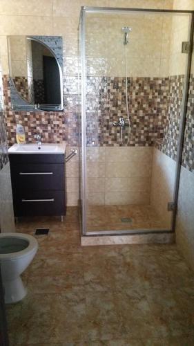 Rosiem House - 535