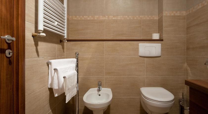 Sky Hotel - 519