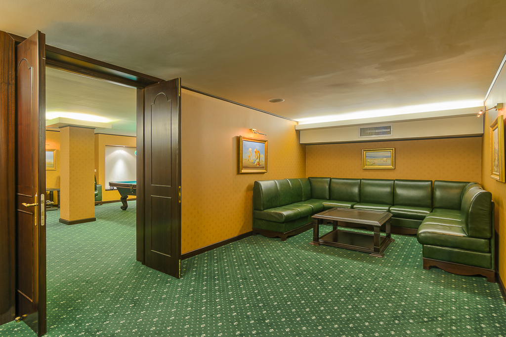 Snagov Club - 725