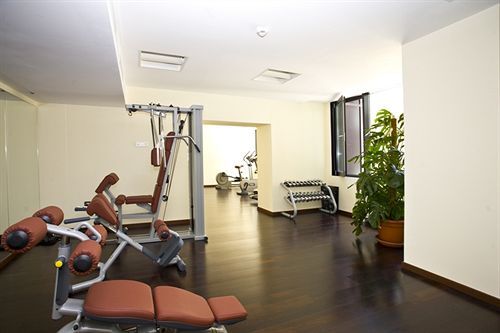 Starlight Suites - 750