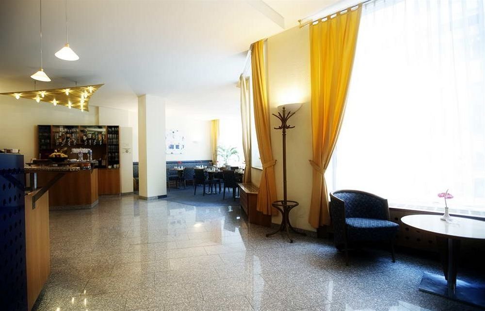 Starlight Suites - 624