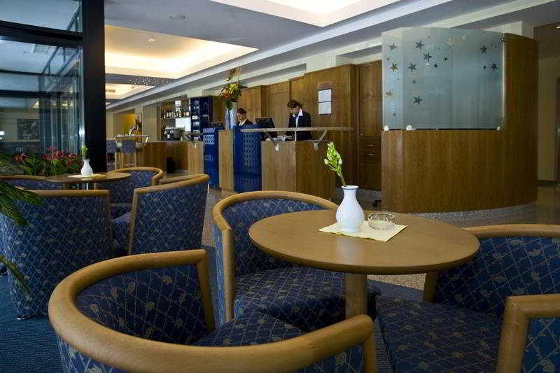 Starlight Suites - 620