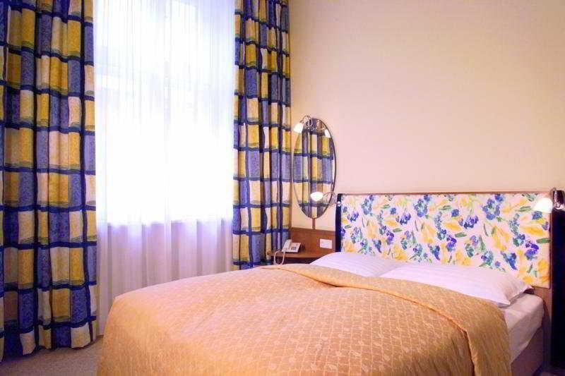 Starlight Suites - 176