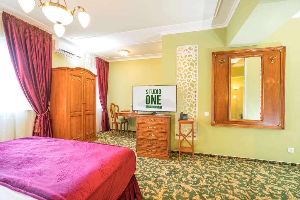 Studio One Accommodation Suites - 71